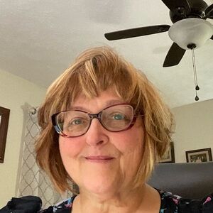 Meet your Posher, Janet